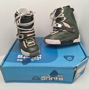 NEW IN THE BOX! BURTON MYSTIC SI STEP IN SNOWBOARD BOOTS!  SIZE 7 WOMENS  GREEN